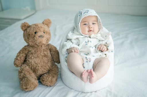 安阳宝宝挠耳朵是怎么回事 安阳宝宝挠耳朵是怎么回事